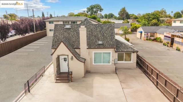 2090 Marina Blvd, San Leandro CA: https://media.crmls.org/mediaz/f782fc62-f61b-4c9e-a985-26b13ae177d7.jpg