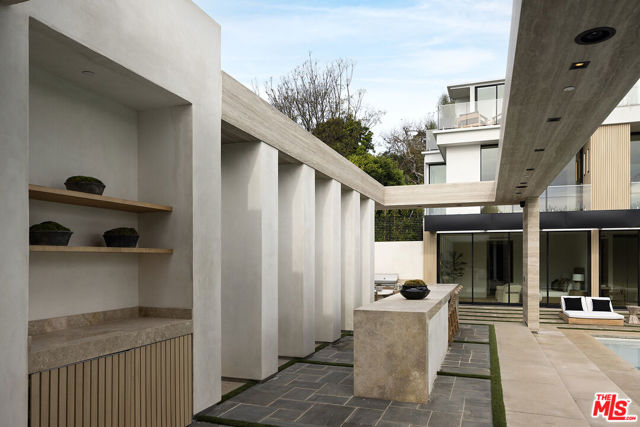 Drew Fenton | 1660 Casale Road Pacific Palisades CA | MLS: 7697147 Drew Fenton | 1660 Casale Road Pacific Palisades CA | MLS: 7697147