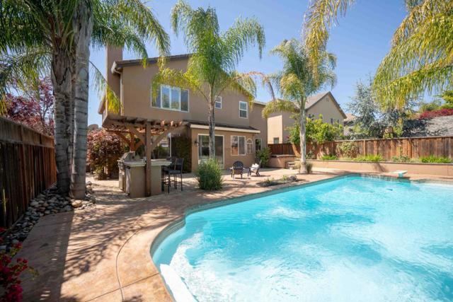 1429 Goshawk Court, Gilroy CA: https://media.crmls.org/mediaz/f784e5ab-d522-4a3f-8ecc-91e90bcc5ff1.jpg