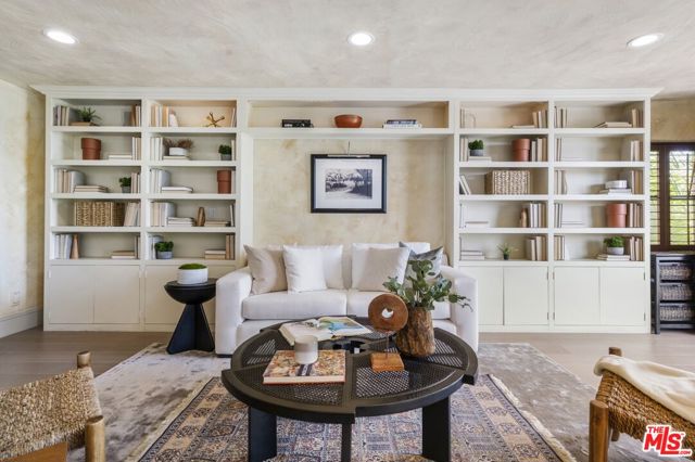  Income Home for Sale in Los Angeles, California