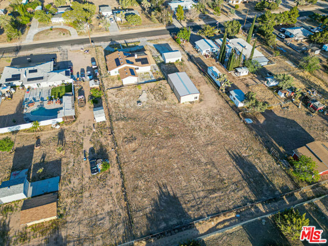 9256 6th Avenue, Hesperia CA: https://media.crmls.org/mediaz/f78682d8-957f-4d03-8530-ced89e68ceae.jpg