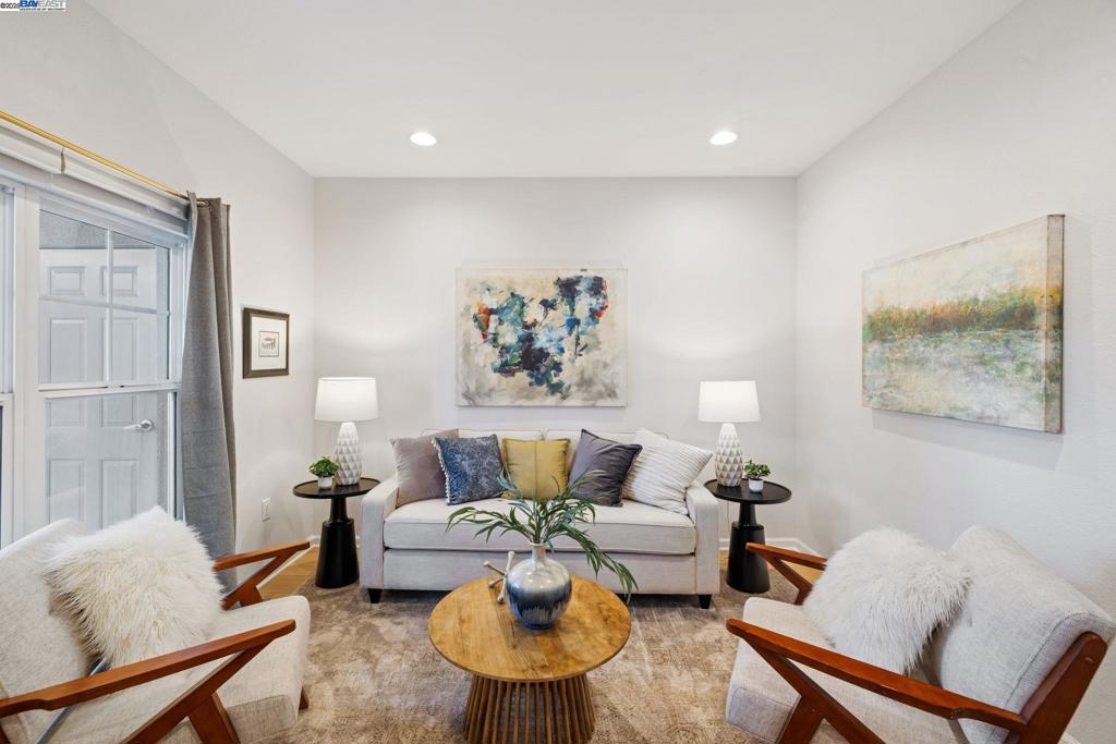 1121 40th Street #2406