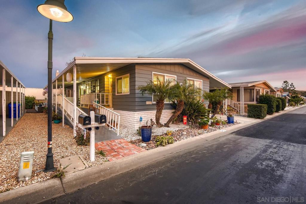 276 N El Camino Real 27, Oceanside, CA 92058