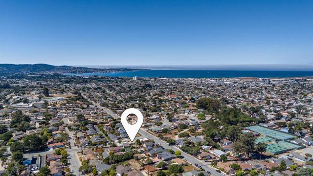 1092 Highland Street, Seaside CA: https://media.crmls.org/mediaz/f7877bd8-9f3b-4d94-baf5-6047c5b7907e.jpg