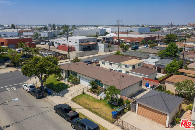 1513 Hendricks Avenue, Los Angeles CA: https://media.crmls.org/mediaz/f7889861-fe7b-4b38-a518-9bc0673df703.jpg