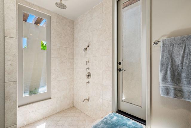 54385 Avenida Madero, La Quinta CA: https://media.crmls.org/mediaz/f789905f-7fce-4a0e-b0d0-22167d302694.jpg