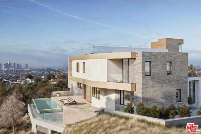 1510 N Tigertail Road, Los Angeles, CA 90049