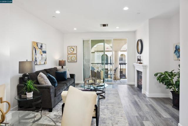 3240 Maguire Way, Dublin CA: https://media.crmls.org/mediaz/f78c45b1-da3b-4bca-b622-bfb432f58ce9.jpg