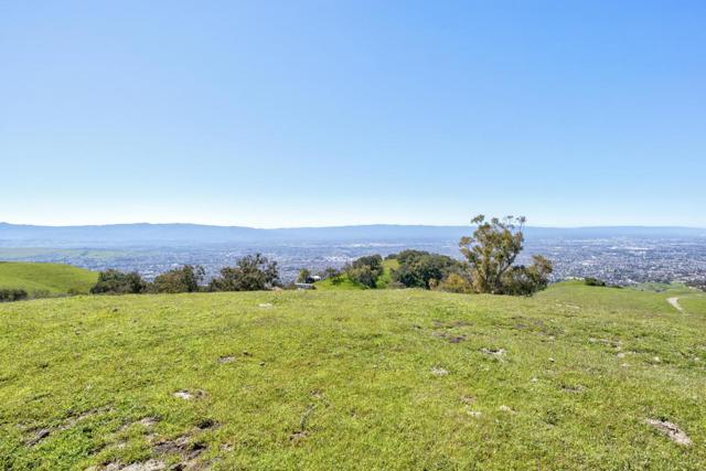 0 Bella Madeira Lane, San Jose CA: https://media.crmls.org/mediaz/f78c4948-87a5-4c40-8a86-cd65110abc83.jpg