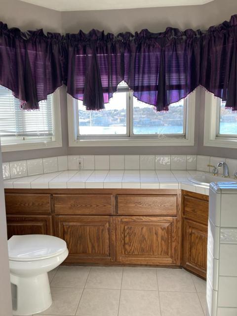 18125 Harbor Drive Drive, Victorville CA: https://media.crmls.org/mediaz/f78ca0fe-b1f6-4c67-b6b4-a988faf3fbbd.jpg