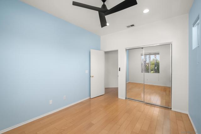 10960 Ivy Hill Dr, San Diego CA: https://media.crmls.org/mediaz/f78d813d-07b3-4a83-b9d4-d353bf05b270.jpg