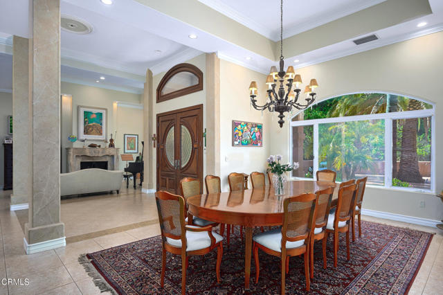 1690 Calle Tierra Vista, Camarillo CA: https://media.crmls.org/mediaz/f78d8787-c575-4769-b2f4-6c4261b91eb5.jpg