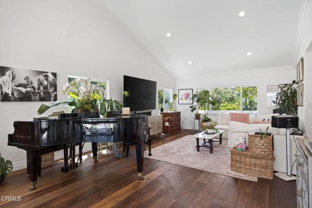 Detail Gallery Image 16 of 75 For 145 Mesa Dr, Camarillo,  CA 93010 - 5 Beds | 4/1 Baths