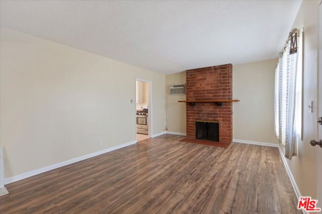 774 N Russell Drive, Orange CA: https://media.crmls.org/mediaz/f78e4df0-b6b8-4ad7-bd0c-24cf97e6ee99.jpg