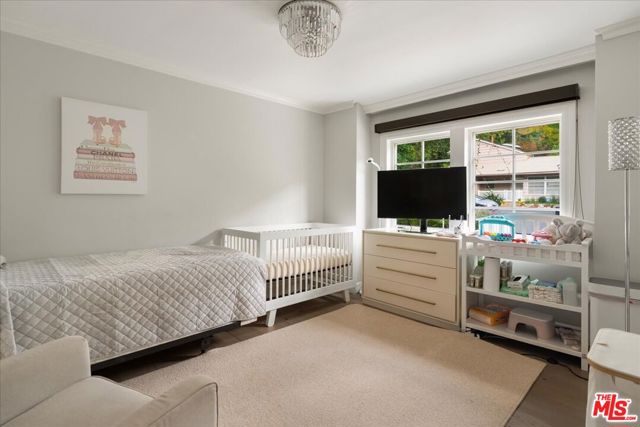 3479 Mandeville Canyon Road, Los Angeles CA: https://media.crmls.org/mediaz/f790a461-b852-4041-a73a-981d52a584e7.jpg