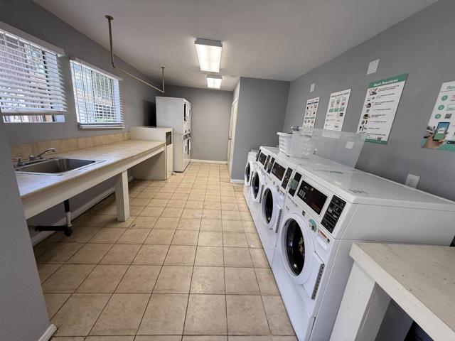Detail Gallery Image 25 of 28 For 3456 Castle Glen Dr #173,  San Diego,  CA 92123 - 1 Beds | 1 Baths
