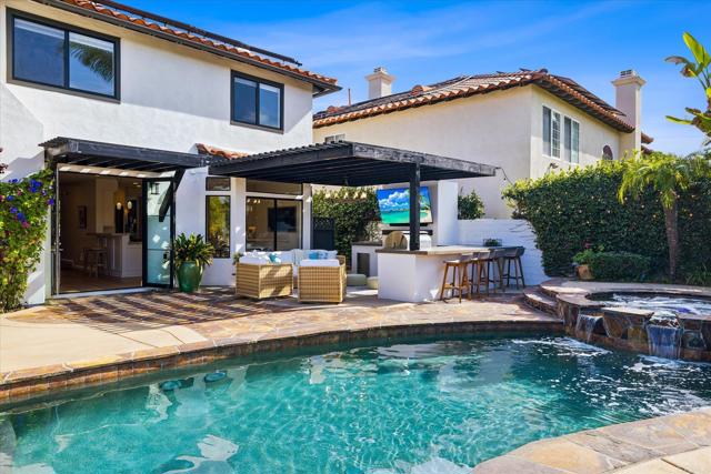 Detail Gallery Image 11 of 69 For 4939 Concannon Ct, San Diego,  CA 92130 - 6 Beds | 5 Baths