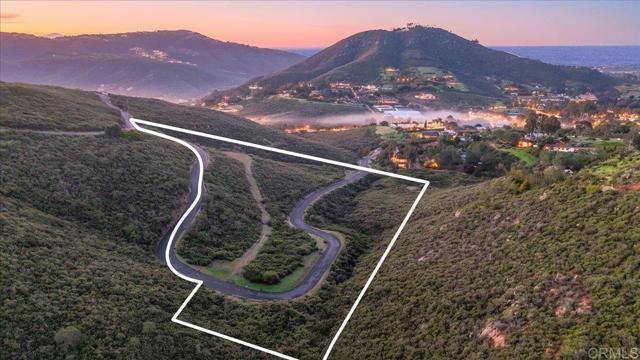 Detail Gallery Image 23 of 30 For 20545 Aguilera Ln, Escondido,  CA 92029 - – Beds | – Baths