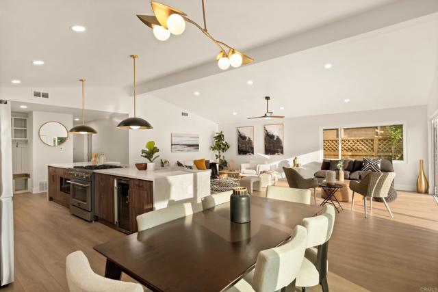 Detail Gallery Image 6 of 36 For 835 Cathy Ln, Cardiff By The Sea,  CA 92007 - 4 Beds | 2 Baths