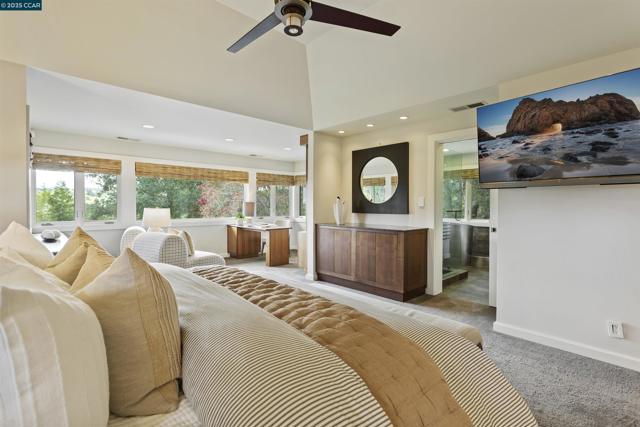 1121 Estates Dr, Lafayette CA: https://media.crmls.org/mediaz/f7956a2e-c893-4643-a7fb-918ec0697782.jpg