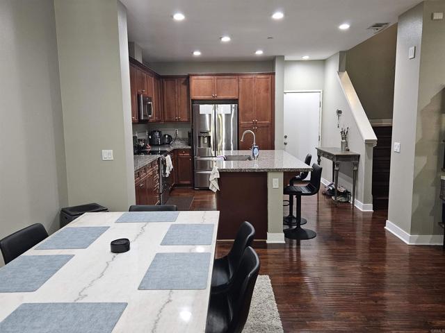 7508 EAGLE Drive, Santee CA: https://media.crmls.org/mediaz/f795e4ca-3889-4c01-a035-a4430453cda1.jpg