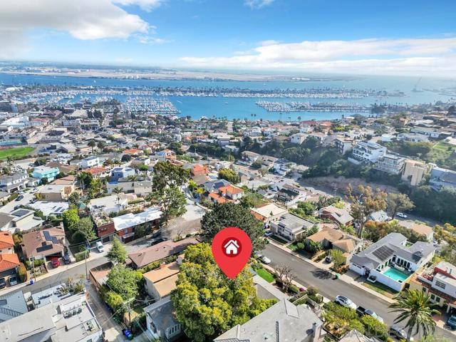 3320 Hill St, San Diego, California 92106, 3 Bedrooms Bedrooms, ,2 BathroomsBathrooms,Single Family Residence,For Sale,Hill St,250019425SD