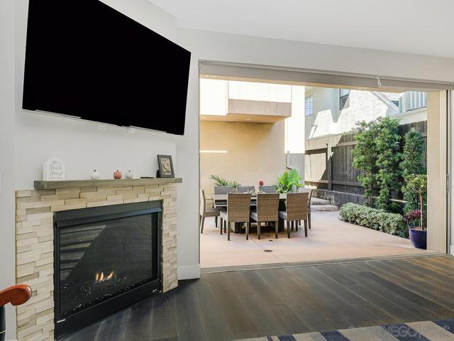 938 Opal St, San Diego CA: https://media.crmls.org/mediaz/f7968b78-caee-401d-840b-a7eaf6c7b0f3.jpg