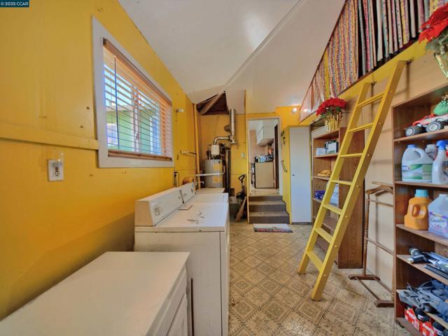 848 Linda Vista Street, San Jose CA: https://media.crmls.org/mediaz/f7972752-5cd6-441a-8e1e-5e218fc5bfb9.jpg