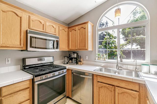 900 Golden Wheel Park Drive, San Jose CA: https://media.crmls.org/mediaz/f79798ea-bffc-4f88-adac-e0b185c95c88.jpg