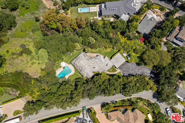 11556 Bellagio Road, Los Angeles CA: https://media.crmls.org/mediaz/f798cd7f-3341-46df-98c9-842049431605.jpg