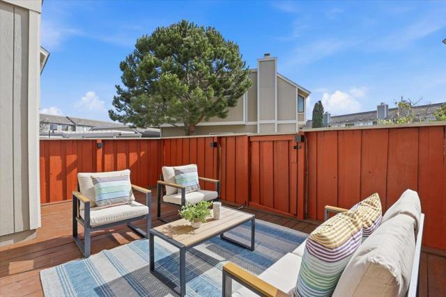 812 Ram Lane, Foster City CA: https://media.crmls.org/mediaz/f7994f4a-9d0e-414b-8b8a-5bf1f0def872.jpg