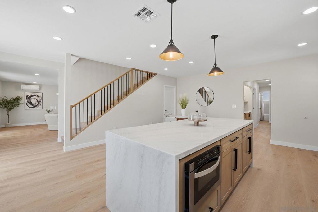 14212 Tobiasson Rd - photo 8