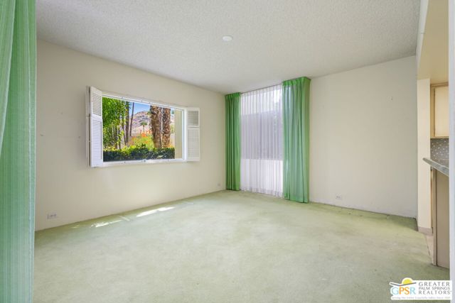493 Desert Lakes Drive, Palm Springs CA: https://media.crmls.org/mediaz/f79b7f07-145a-4e98-a7bc-7c526d6263ff.jpg