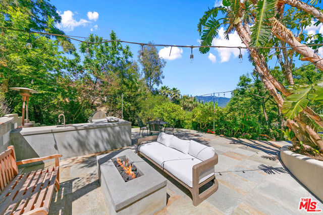1876 Lookout Road, Malibu CA: https://media.crmls.org/mediaz/f79c993a-8698-44fb-aa9c-ec471ede35a6.jpg