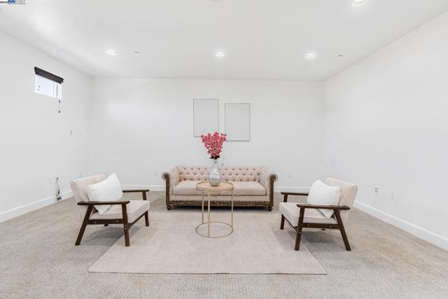 3340 Giovanni Way, Dublin CA: https://media.crmls.org/mediaz/f79dc17d-7509-46e5-9190-f4449c930687.jpg