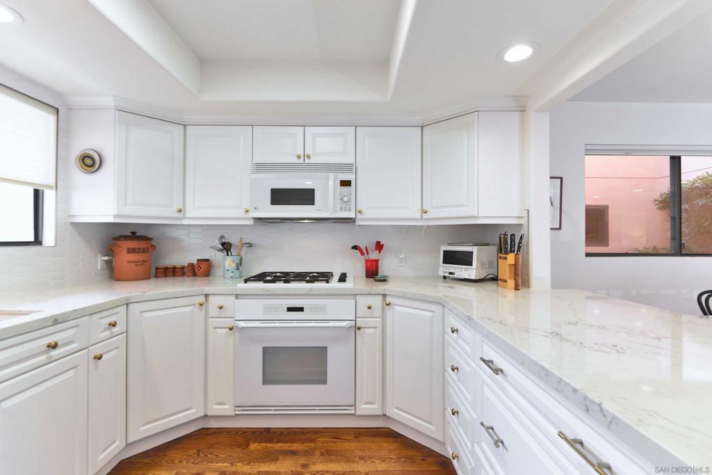 MLS #250043614SD image #19