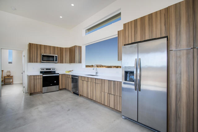 62751 Winters Road, Joshua Tree CA: https://media.crmls.org/mediaz/f7a01130-8f7e-4bc9-a983-34d830445576.jpg