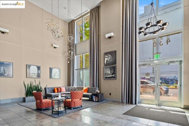 438 W Grand Ave, Oakland CA: https://media.crmls.org/mediaz/f7a013d2-63b9-4a3f-b81e-ccaedd07c551.jpg