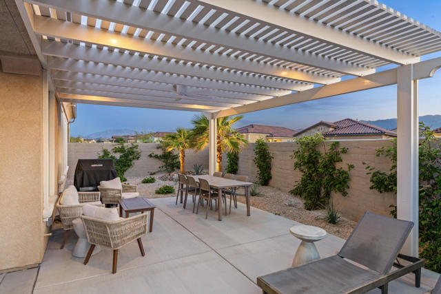 10 Zinfandel, Rancho Mirage CA: https://media.crmls.org/mediaz/f7a1b4c0-8530-4c54-bffa-09fb0ae1e60f.jpg