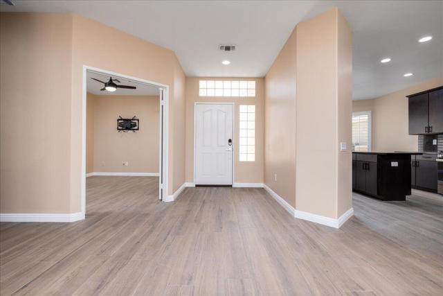 78544 Iron Bark Drive, Palm Desert CA: https://media.crmls.org/mediaz/f7a1ba11-c85f-45e1-b96d-38ce28defd6e.jpg