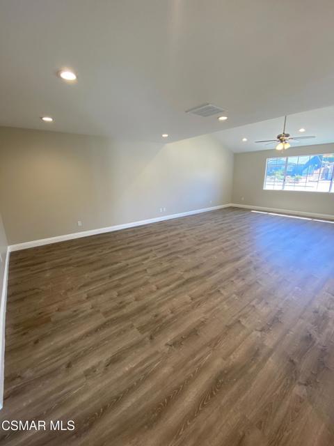2979 Amarillo Avenue, Simi Valley CA: https://media.crmls.org/mediaz/f7a2c8fa-742d-434d-af52-7f6a89f89df0.jpg