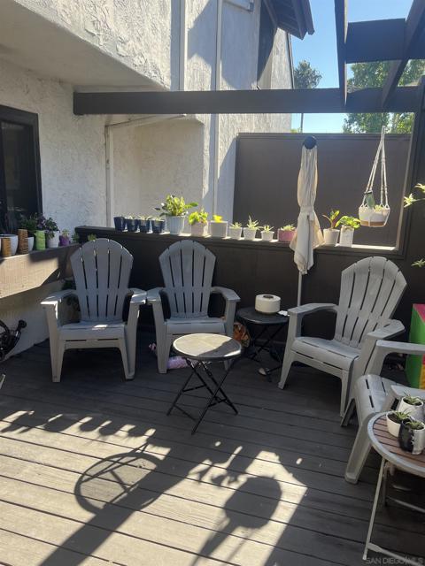 3823 Caminito Litoral, San Diego CA: https://media.crmls.org/mediaz/f7a2cb97-a78e-4225-a2c5-cb3b37dee60f.jpg