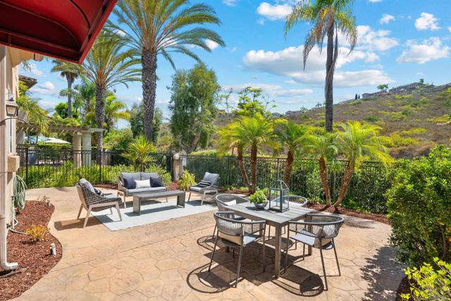 6786 Via Casa Del Sol, Carlsbad, California 92009, 4 Bedrooms Bedrooms, ,2 BathroomsBathrooms,Townhouse,For Sale,Via Casa Del Sol,240018796SD