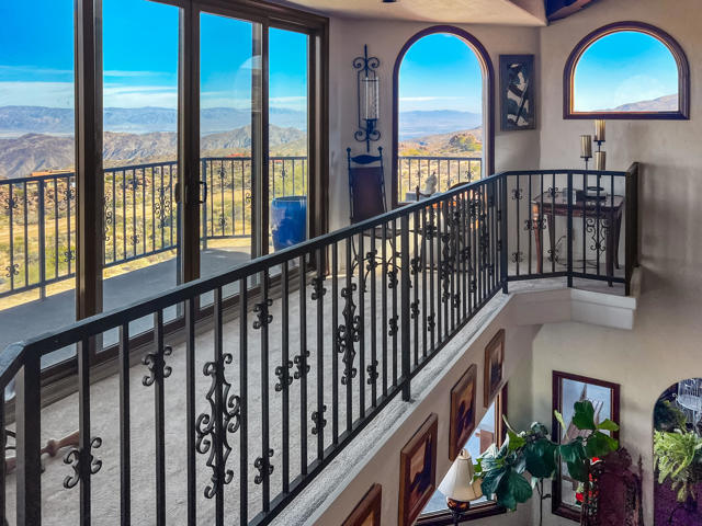 Image 14 of 108 For 56375 Bighorn Drive