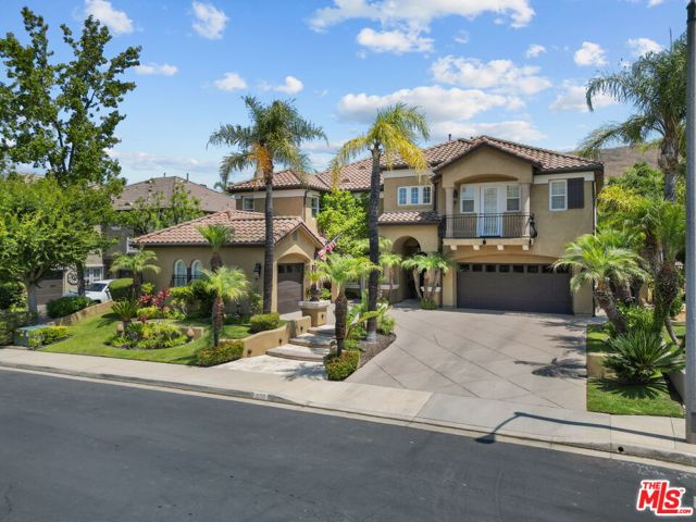 638 Oak Tree Court photo 2