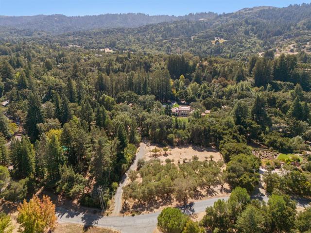 125 Mapache, Portola Valley CA: https://media.crmls.org/mediaz/f7a4832f-1977-4e1f-b2a2-c59ccc651e23.jpg
