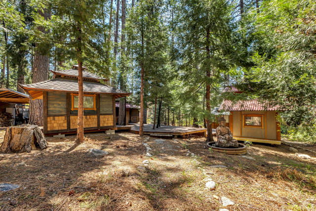 26299 Tahquitz Drive, Idyllwild CA: https://media.crmls.org/mediaz/f7a4c4c3-2d07-4d32-be8f-46d77ec12338.jpg