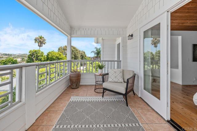 159 W Diana, Encinitas CA: https://media.crmls.org/mediaz/f7a5562a-7a98-46c9-a89e-f49a6d33dc9f.jpg
