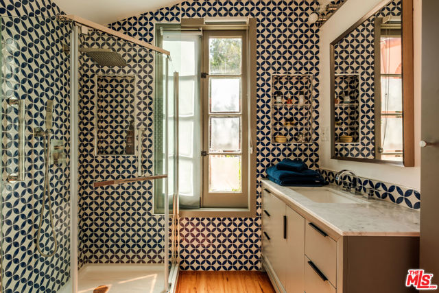 4 Bed Home for Sale in Los Angeles, California