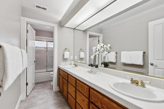 321 Eagle Trace Drive, Half Moon Bay CA: https://media.crmls.org/mediaz/f7a65636-f992-4226-b144-ce5b9d16f9ec.jpg